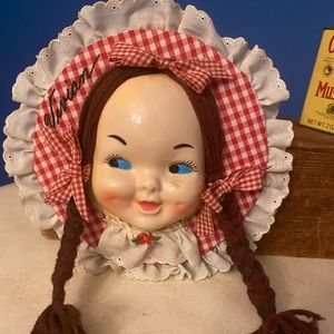 Vintage doll barrette holder